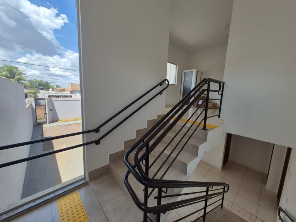 ESCADARIA DO PREDIO